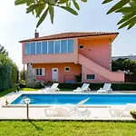 Jere-1 By Interhome Apartmán Pula