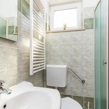 Jere-1 By Interhome Apartamento