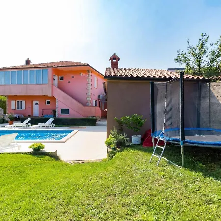 Jere-1 By Interhome * Pula