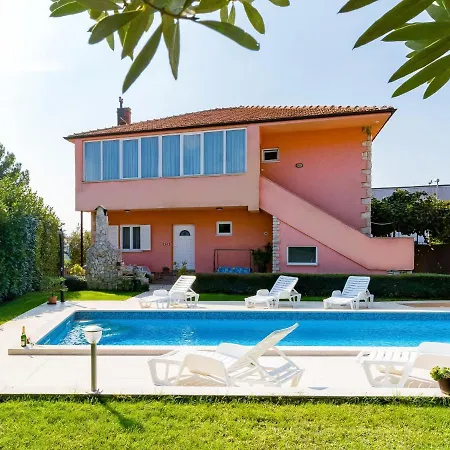 Jere-1 By Interhome Apartament Pula